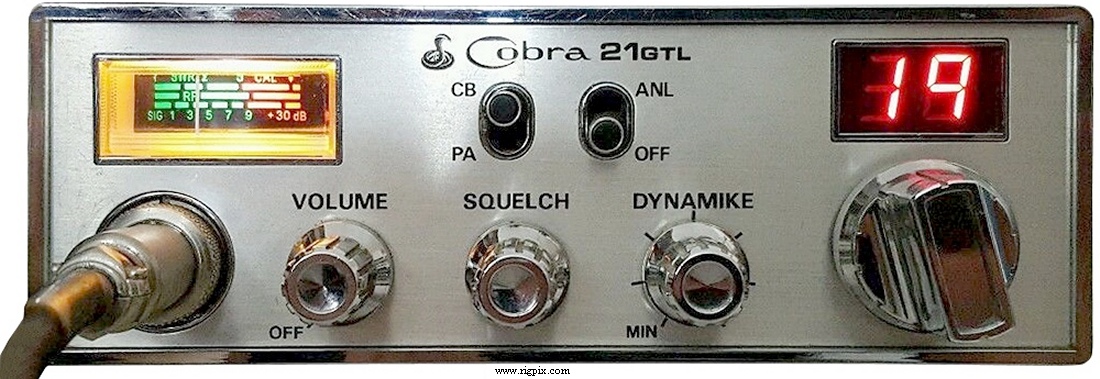 Cbfreeband Cobra 21 GTL (By Dynascan)