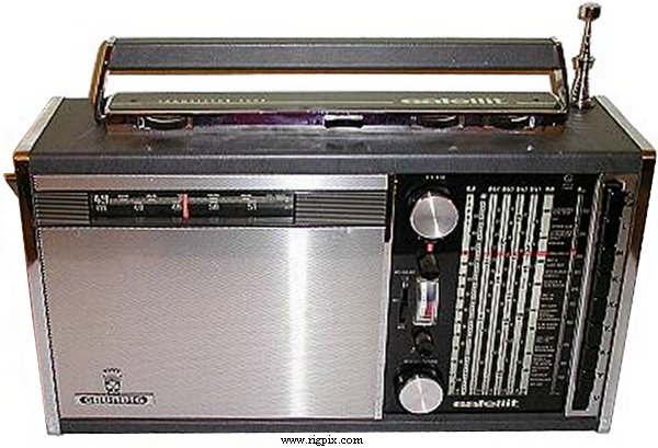 Grundig Satellit 205