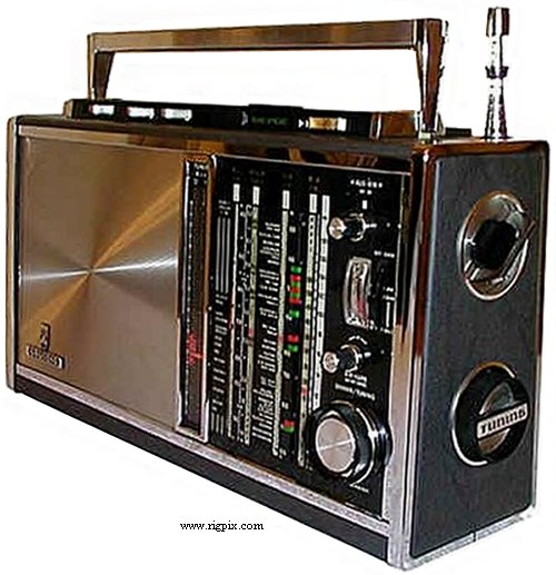 Grundig Satellit 208