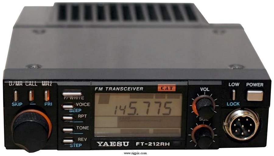 Yaesu FT-212RH