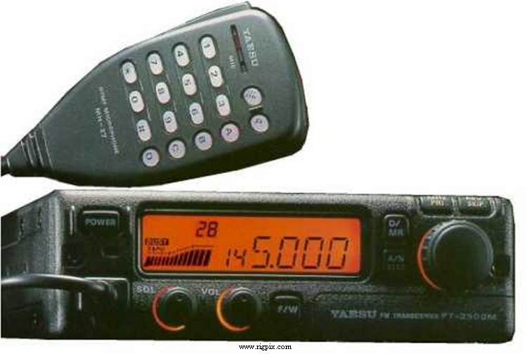 Yaesu FT-2500M
