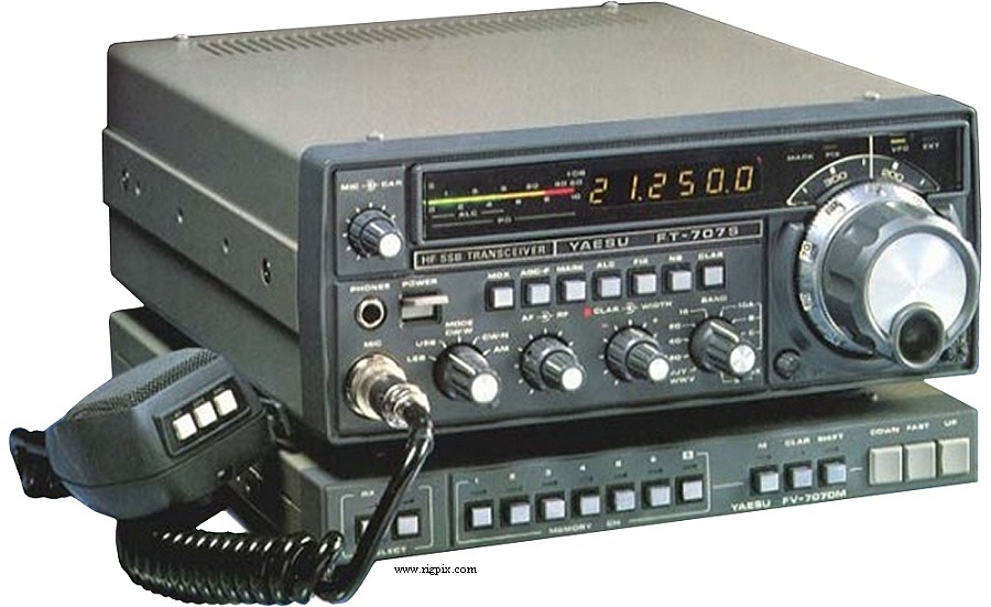 Yaesu FT-707S