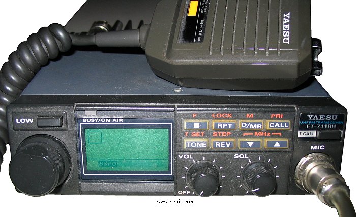 Yaesu FT-711RH