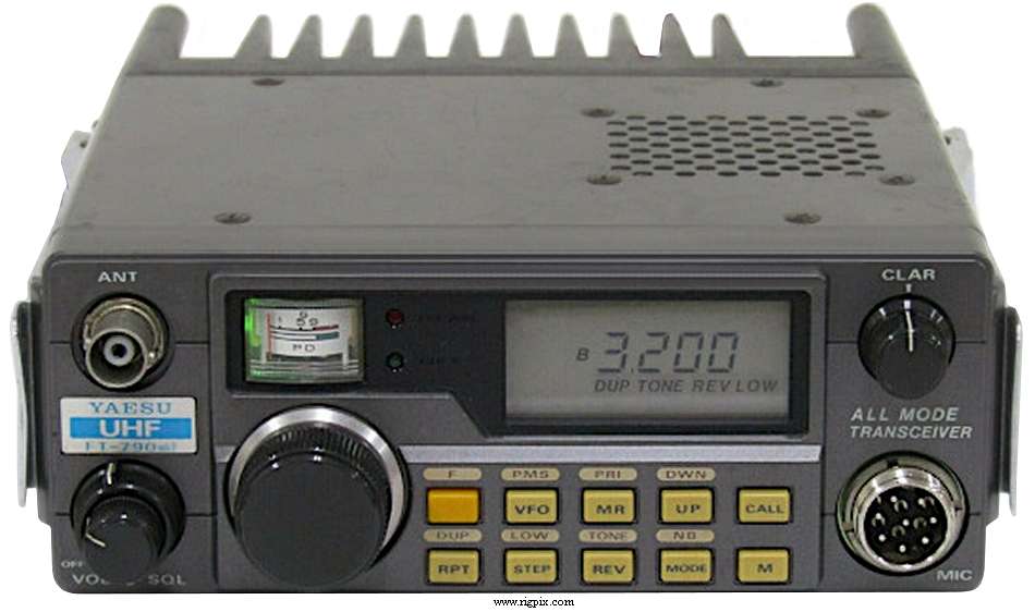 Yaesu FT-790R II