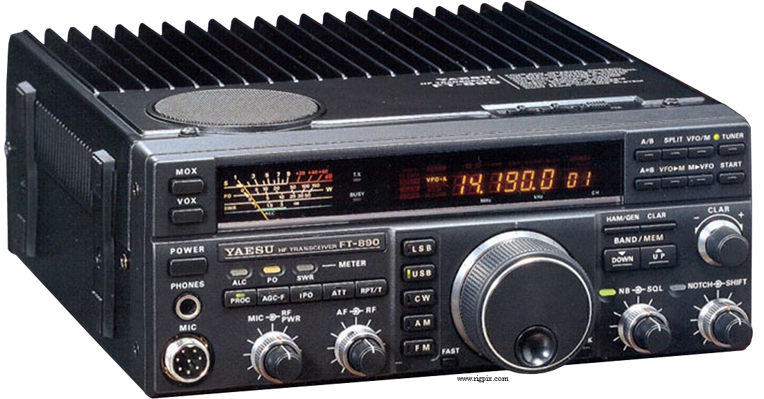 Yaesu FT-890