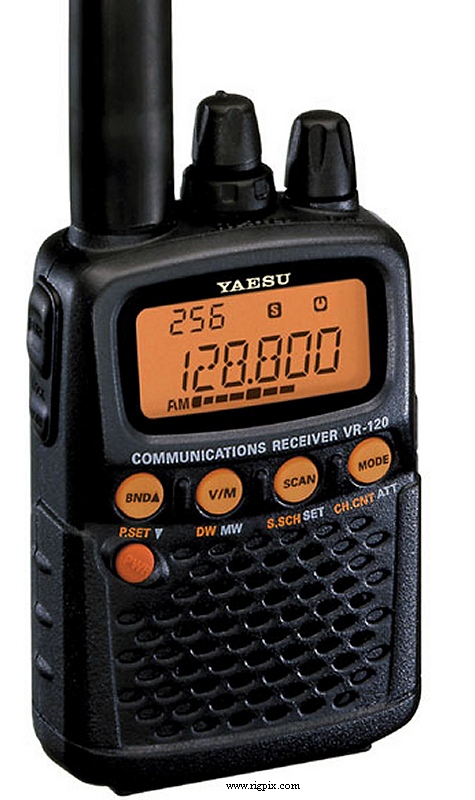 Yaesu VR-120D