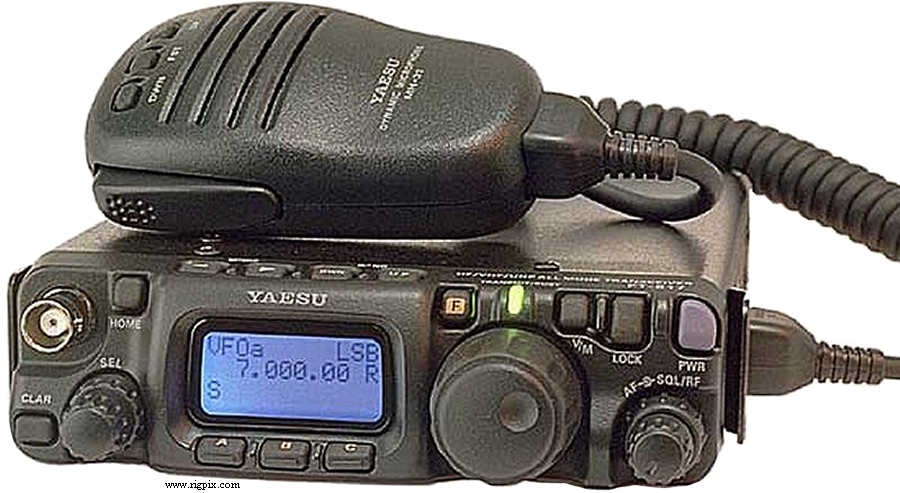 Yaesu FT-817ND (New Deluxe)